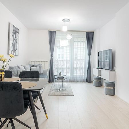 Paris Luxury Top Centre 2Bdr Apt W Work Desk And Wifi Near Nevsky Cathedral Софія Екстер'єр фото