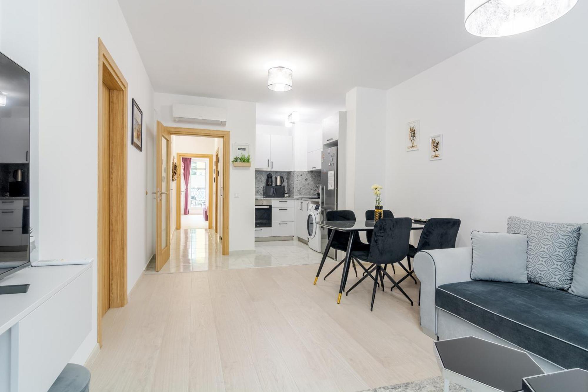 Paris Luxury Top Centre 2Bdr Apt W Work Desk And Wifi Near Nevsky Cathedral Софія Екстер'єр фото