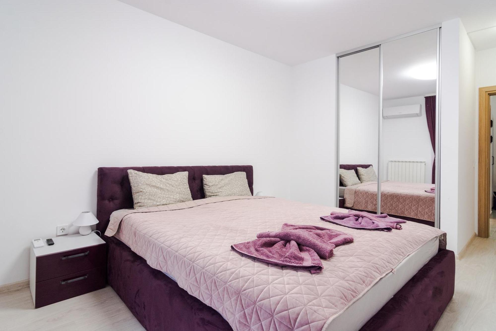Paris Luxury Top Centre 2Bdr Apt W Work Desk And Wifi Near Nevsky Cathedral Софія Екстер'єр фото