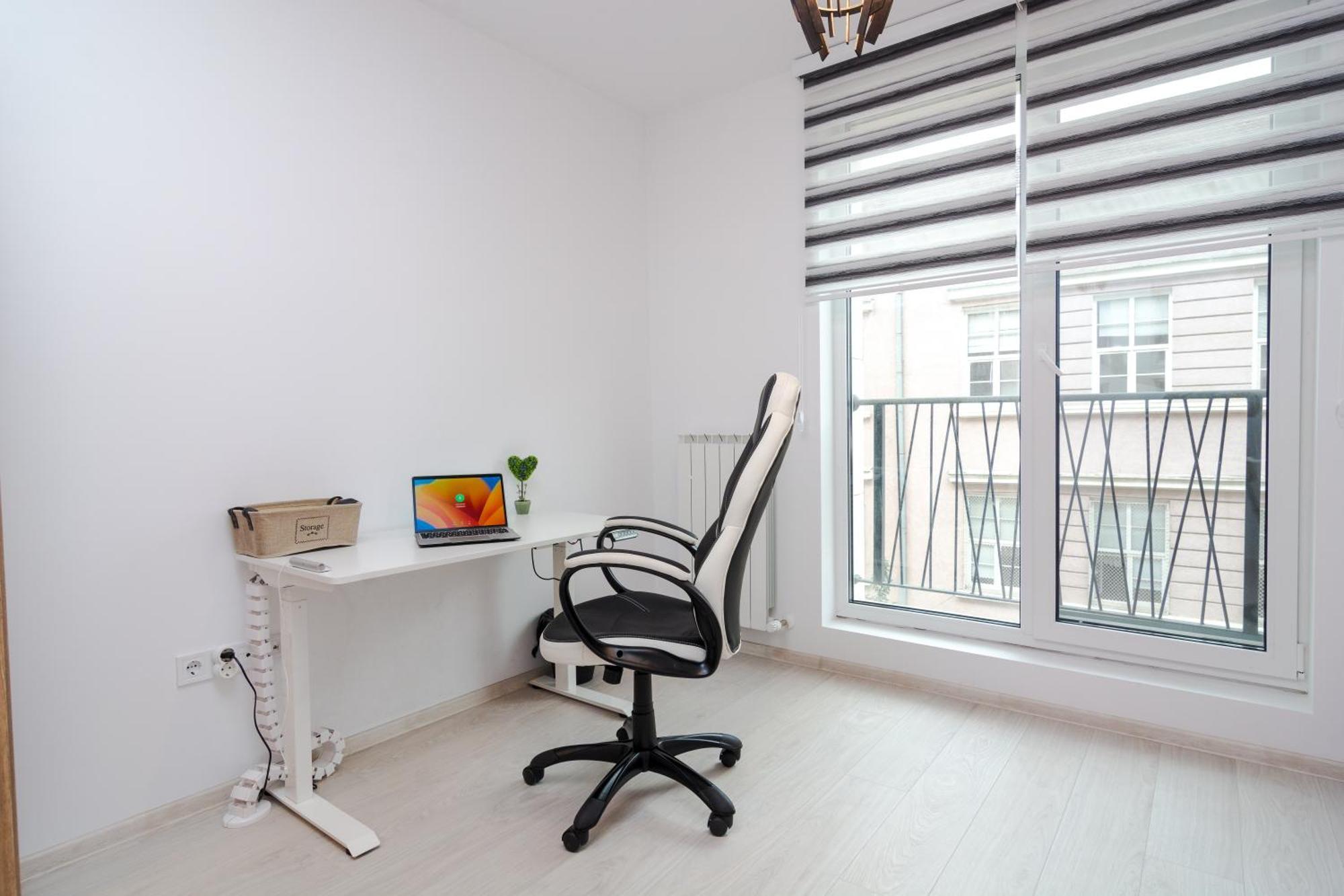Paris Luxury Top Centre 2Bdr Apt W Work Desk And Wifi Near Nevsky Cathedral Софія Екстер'єр фото